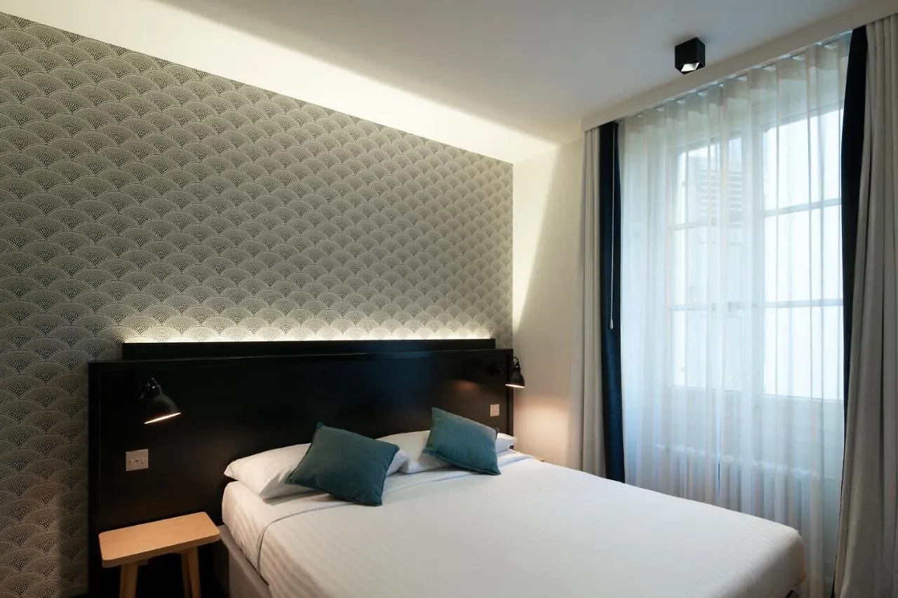 Hotel Pax Genewa 3*,