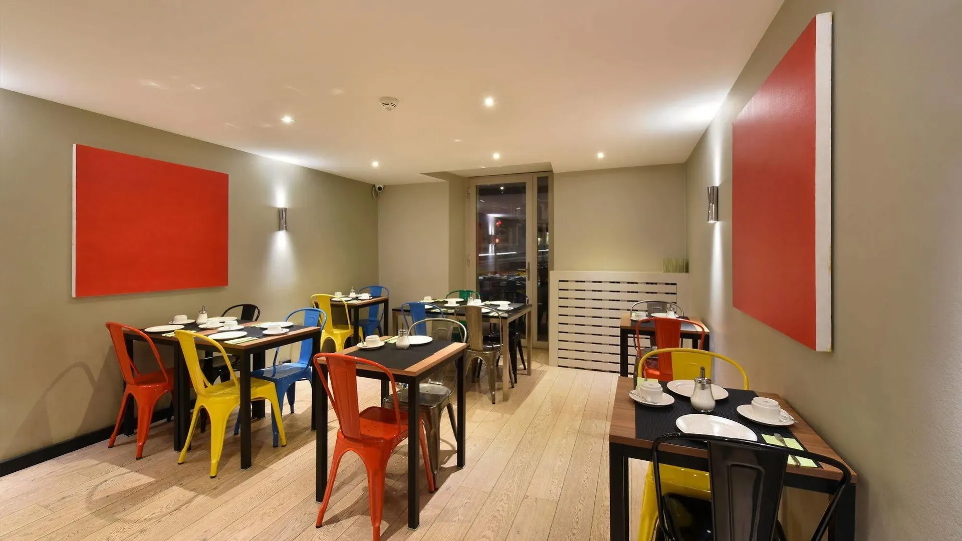 Hotel Pax Genewa
