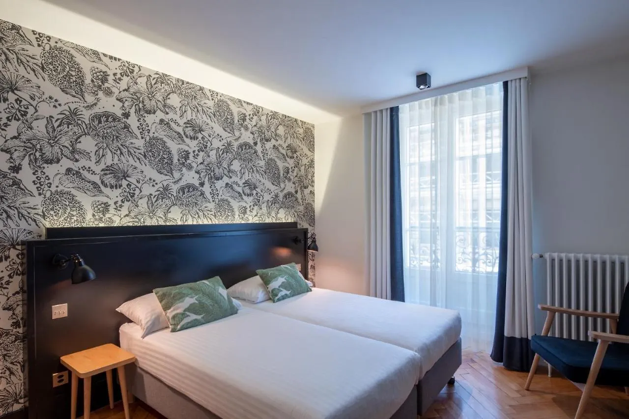 Hotel Pax Γενεύη 3*,